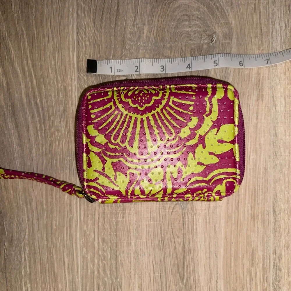 NWT Echo Purple and Green Zipper Wallet